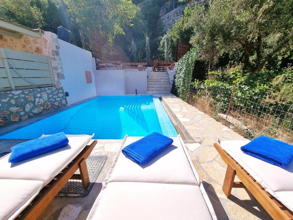 Villa Karya Boutique Mansion Kariá Exterior foto